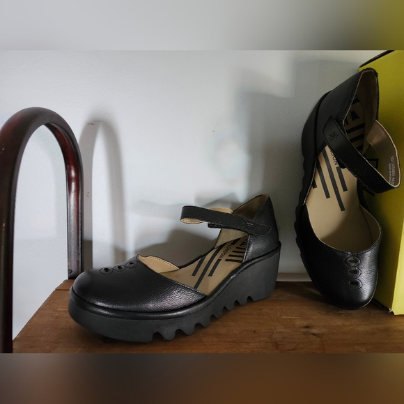 *NEW* Fly London Biso Wedge Pump - Picture 6 of 8